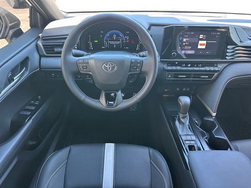 Used 2026 Toyota Camry SE w/ Convenience Package FWD image 10