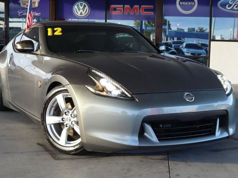 Used 2012 Nissan 370Z Coupe image 2