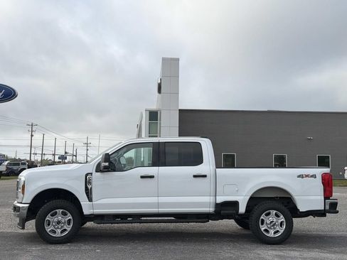 Used 2025 Ford F250 XLT AWD/4WD image 7