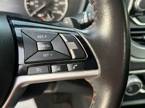 Used 2024 Nissan Altima 2.5 SR FWD image 17
