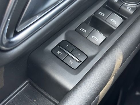 Certified 2023 Chevrolet Suburban High Country image 35