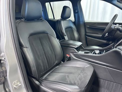 Used 2024 Jeep Grand Cherokee Altitude image 22