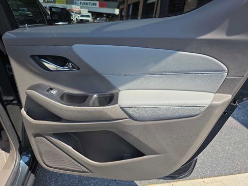 Used 2019 Chevrolet Traverse LT image 21