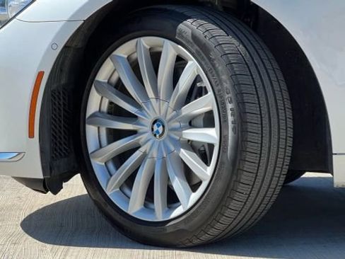Used 2018 BMW 740i image 62
