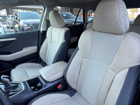 Used 2021 Subaru Outback Premium image 15