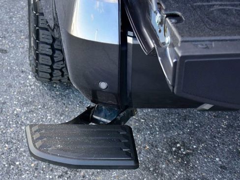 Used 2024 Toyota Tundra Platinum image 13