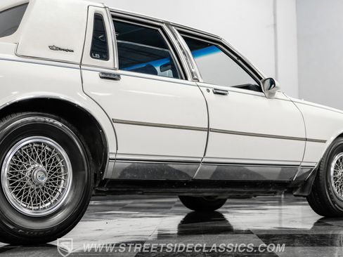 Used 1987 Chevrolet Caprice Classic Brougham image 28
