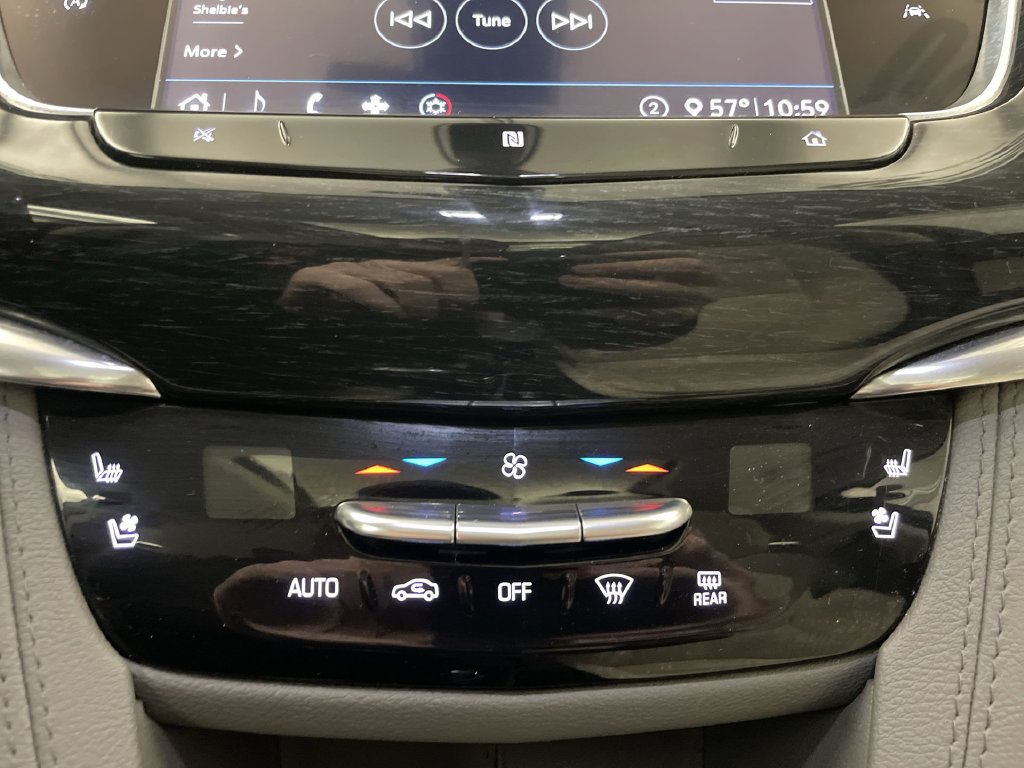 Used 2020 Cadillac XT6 Premium Luxury AWD/4WD image 11