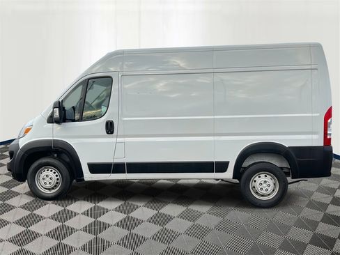 Used 2024 RAM ProMaster 1500 w/ Convenience Group image 2
