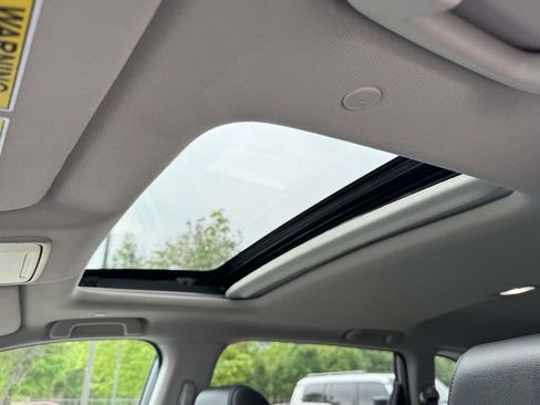 Used 2025 Honda CR-V EX-L image 21