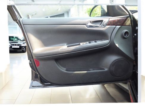 Used 2012 Chevrolet Impala LT w/ LT Sunroof Package image 21