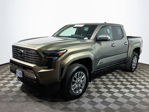 Certified 2025 Toyota Tacoma Limited AWD/4WD image 4