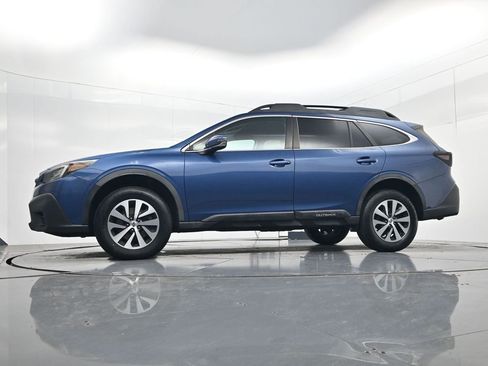 Used 2020 Subaru Outback Premium image 37