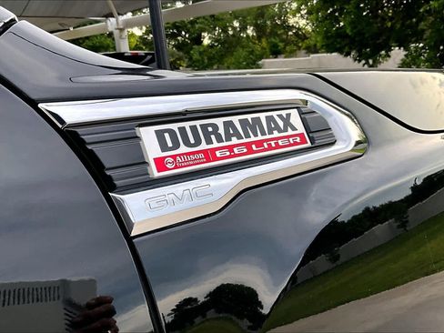 Used 2022 GMC Sierra 3500 Denali w/ Denali Ultimate Package AWD/4WD image 10