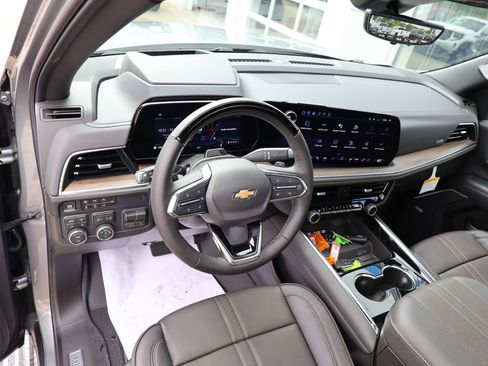 New 2026 Chevrolet Suburban High Country AWD/4WD image 26