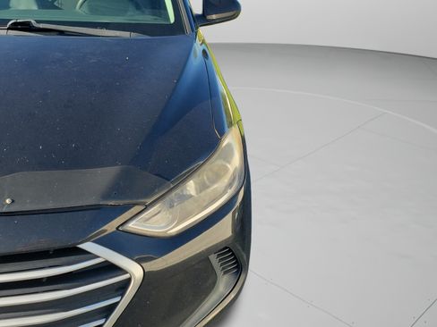 Used 2017 Hyundai Elantra SE FWD image 12