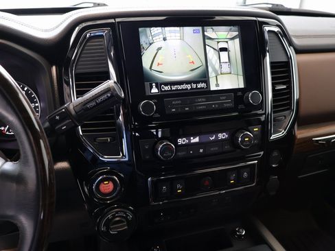 Used 2021 Nissan Titan Platinum Reserve w/ Moonroof Package image 21