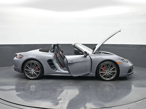 Certified 2025 Porsche 718 Boxster S RWD image 27