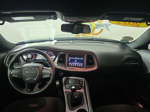 Used 2022 Dodge Challenger R/T RWD image 13