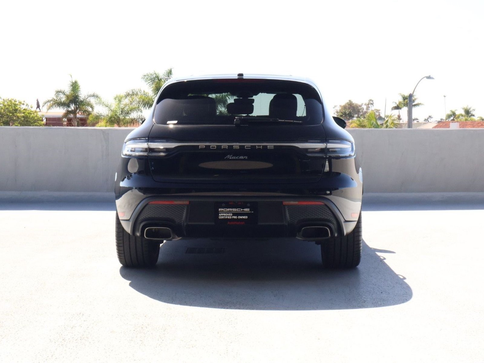 Certified 2026 Porsche Macan AWD/4WD image 10