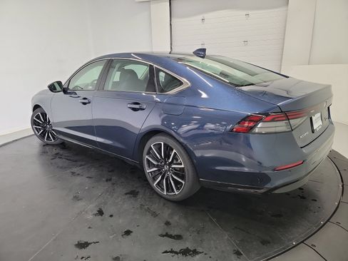 Used 2023 Honda Accord Touring image 6