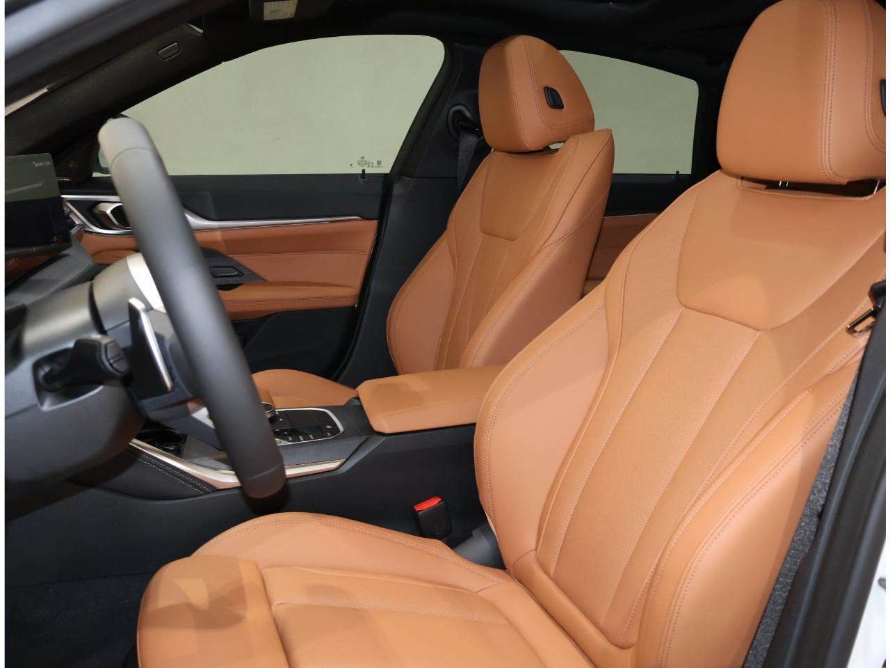New 2026 BMW 430i w/ M Sport Package RWD image 13