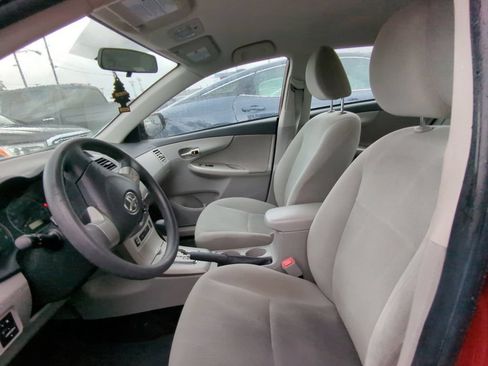 Used 2012 Toyota Corolla LE FWD image 6