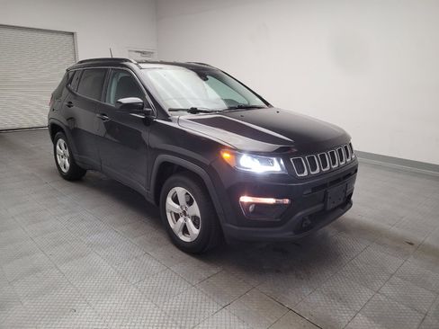 Used 2018 Jeep Compass Latitude w/ Popular Equipment Group FWD image 13