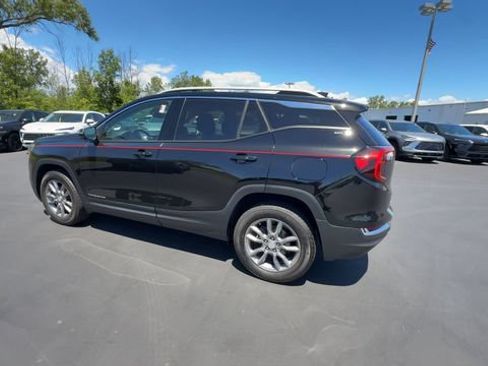 Certified 2024 GMC Terrain SLT AWD/4WD image 6