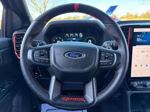 Used 2025 Ford Ranger Raptor image 32