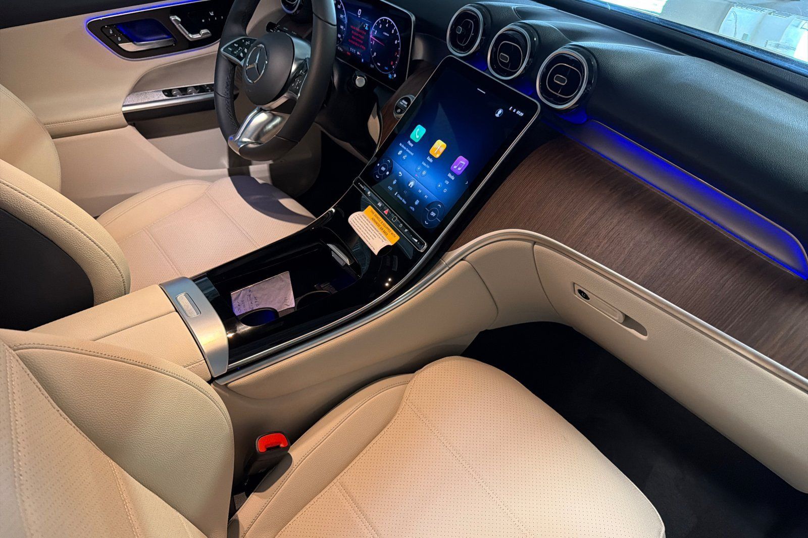 New 2026 Mercedes-Benz GLC 300 image 15