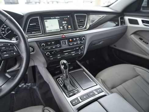 Used 2015 Hyundai Genesis 3.8 w/ Option Group 03 AWD/4WD image 28