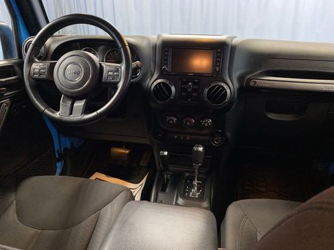 Certified 2018 Jeep Wrangler Unlimited Sport S image 36