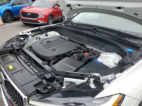 Used 2023 Volvo XC60 B5 Plus w/ Climate Package image 13