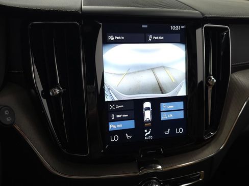 Used 2018 Volvo XC60 T6 Inscription w/ Luxury Seat Package AWD/4WD image 32