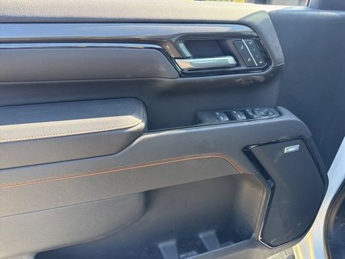 Used 2025 GMC Sierra 2500 AT4 AWD/4WD image 20