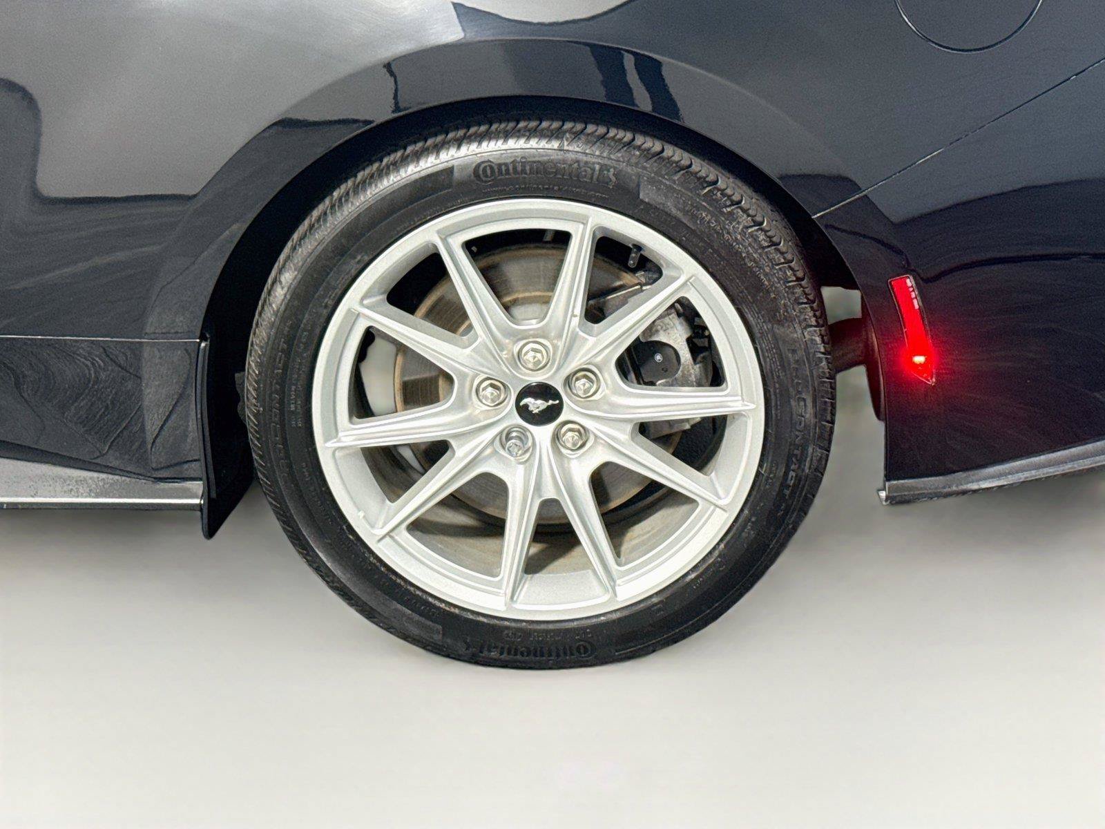 Used 2025 Ford Mustang GT Premium RWD image 34