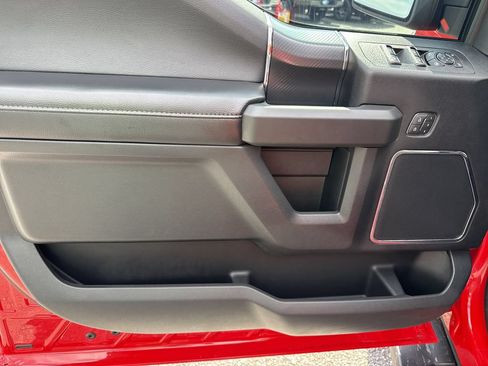 Used 2019 Ford F150 Lariat w/ Equipment Group 502A Luxury AWD/4WD image 10