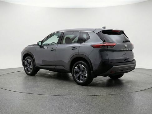 Used 2025 Nissan Rogue SV image 6