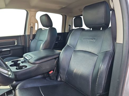 Used 2016 RAM 1500 Laramie AWD/4WD image 15