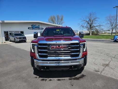 Used 2025 GMC Sierra 2500 SLT w/ SLT Premium Package image 3