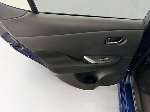 Used 2024 Nissan Leaf S FWD image 26
