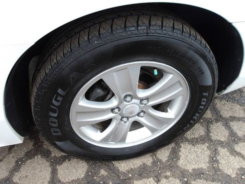 Used 2014 Chevrolet Impala Limited LS FWD image 25