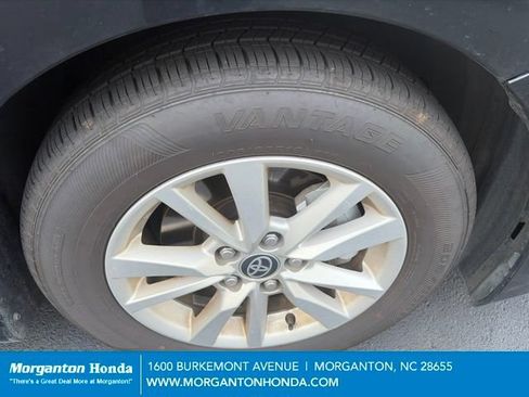 Used 2025 Toyota Camry LE FWD image 10