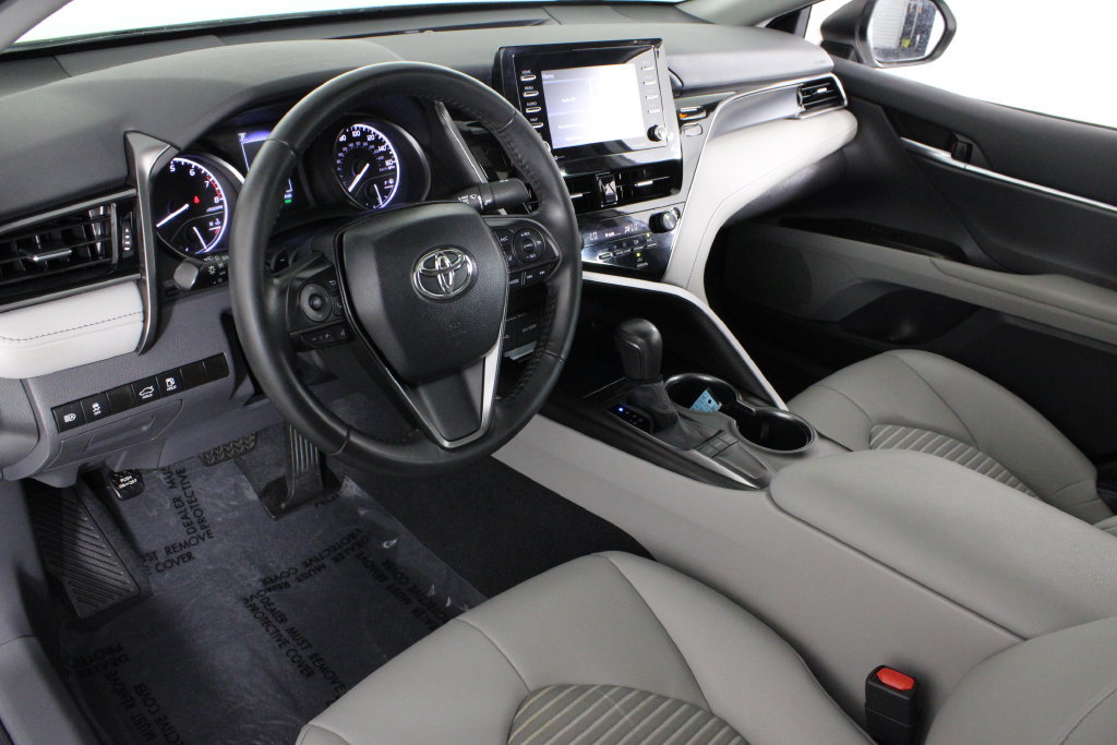 Used 2024 Toyota Camry SE w/ Convenience Package FWD image 18
