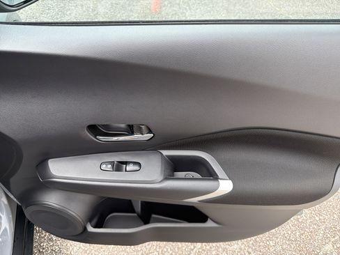 Used 2023 Nissan Kicks SV FWD image 15
