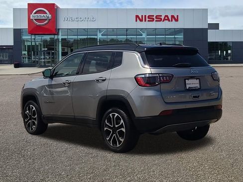 Used 2024 Jeep Compass Limited AWD/4WD image 5