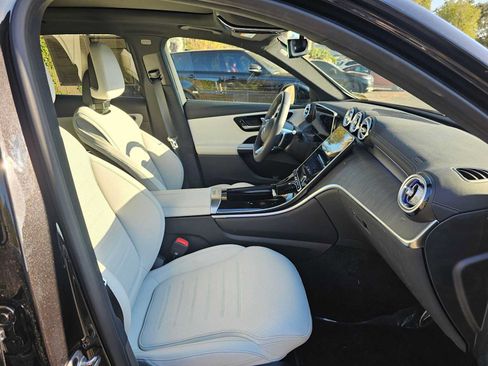 Used 2026 Mercedes-Benz GLC 300 4MATIC image 9