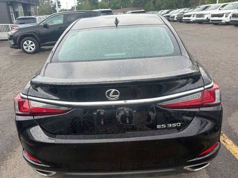 Used 2023 Lexus ES 350 w/ Premium Package FWD image 5