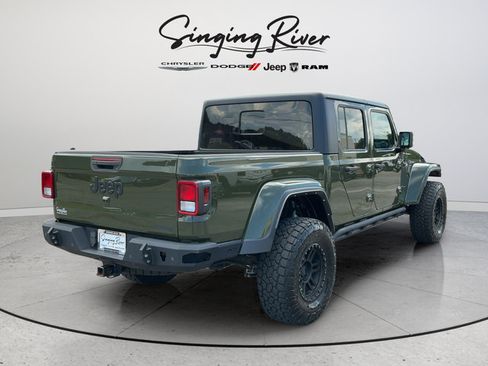 Used 2021 Jeep Gladiator Sport AWD/4WD image 7